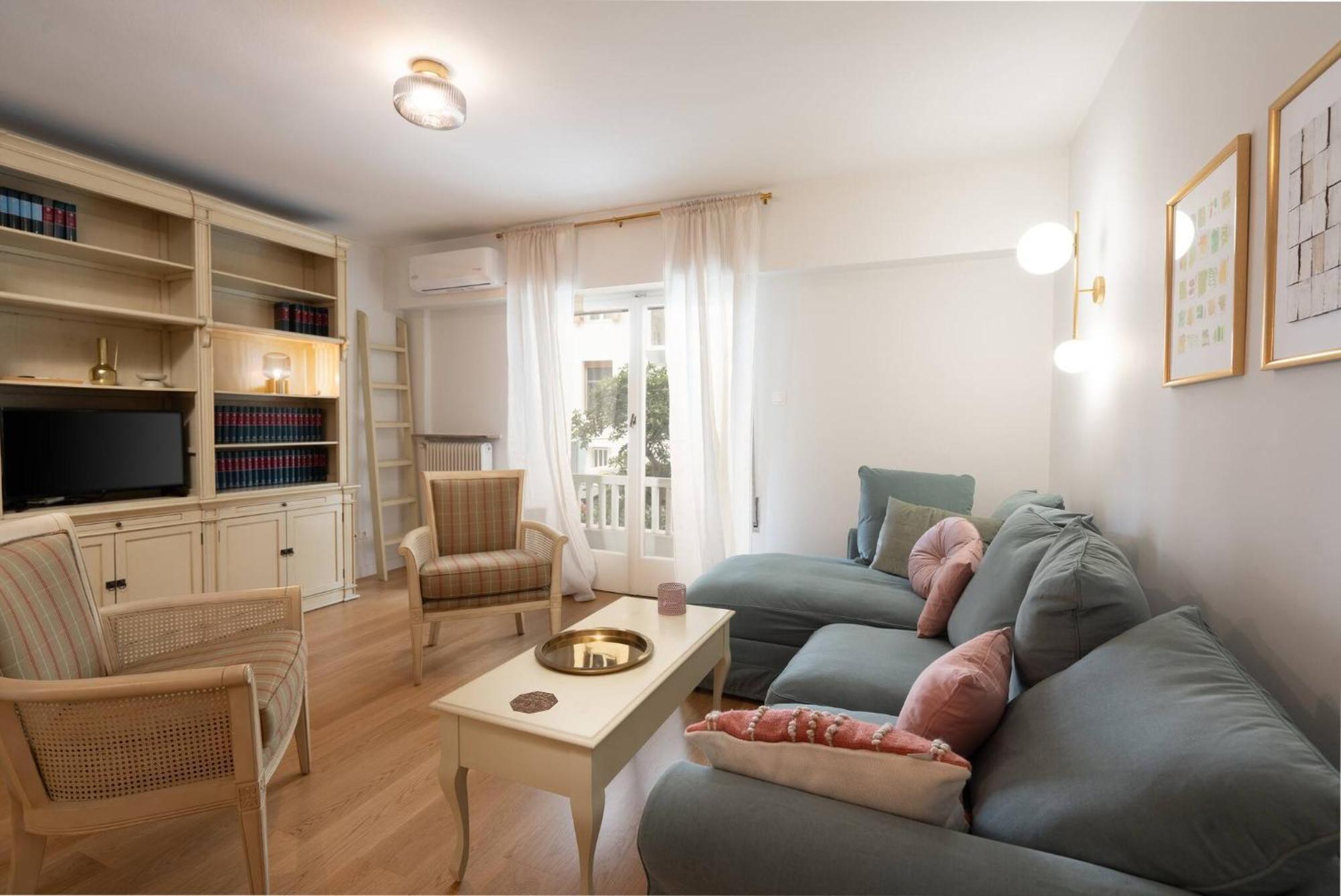 Elegance & Style 1br Apartment Athens