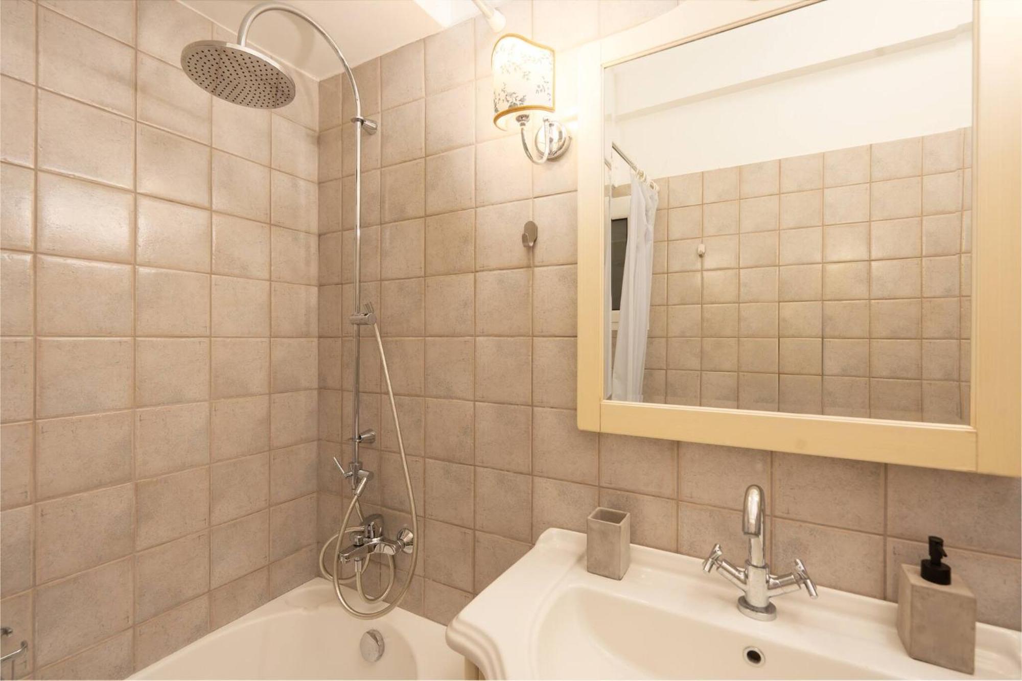 Elegance & Style 1br Apartment *