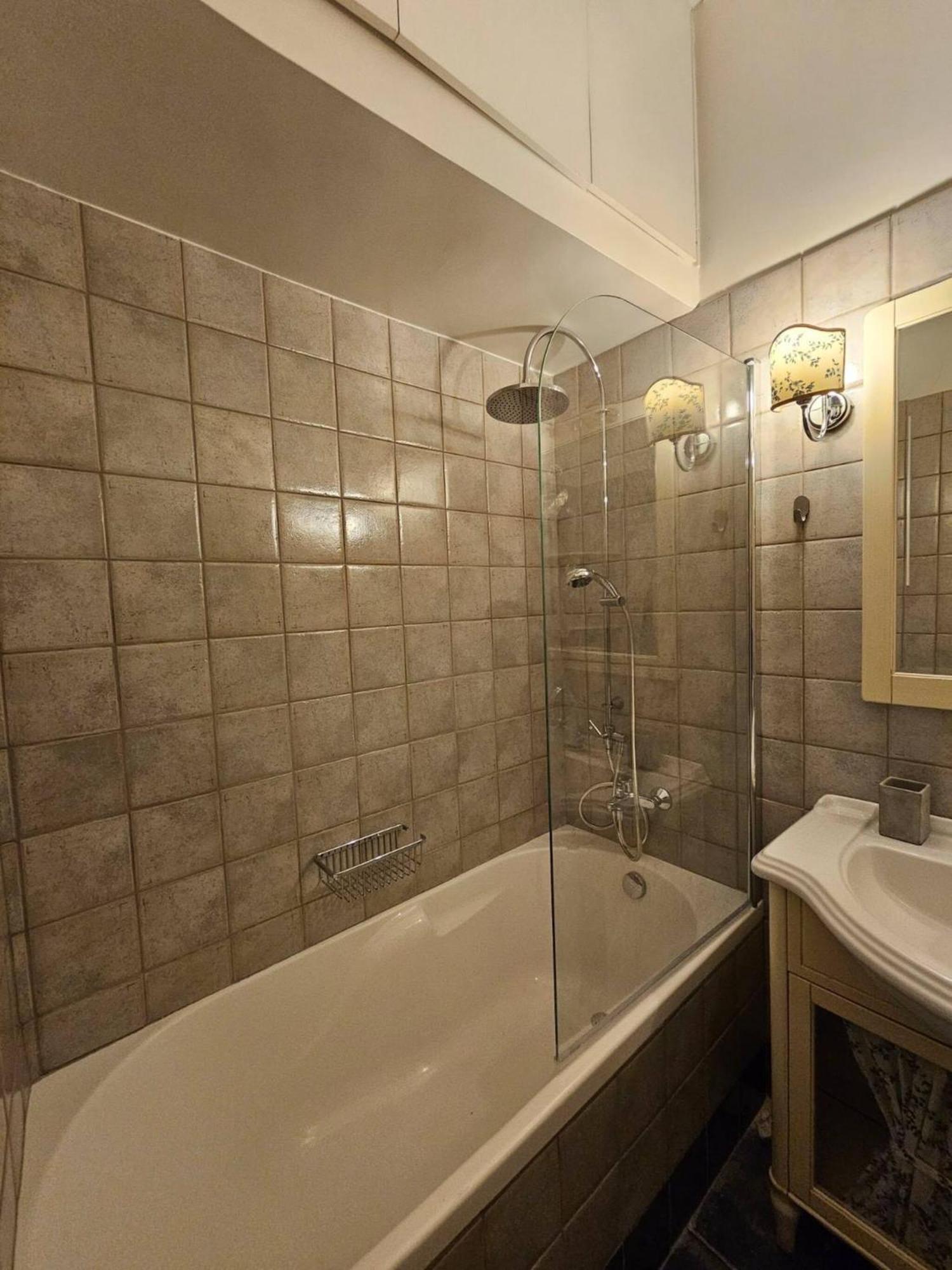 Apartment Elegance & Style 1br Athens